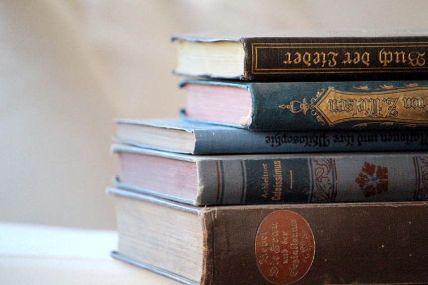 Bücher versus Social Media Warum Lesen so wichtig ist